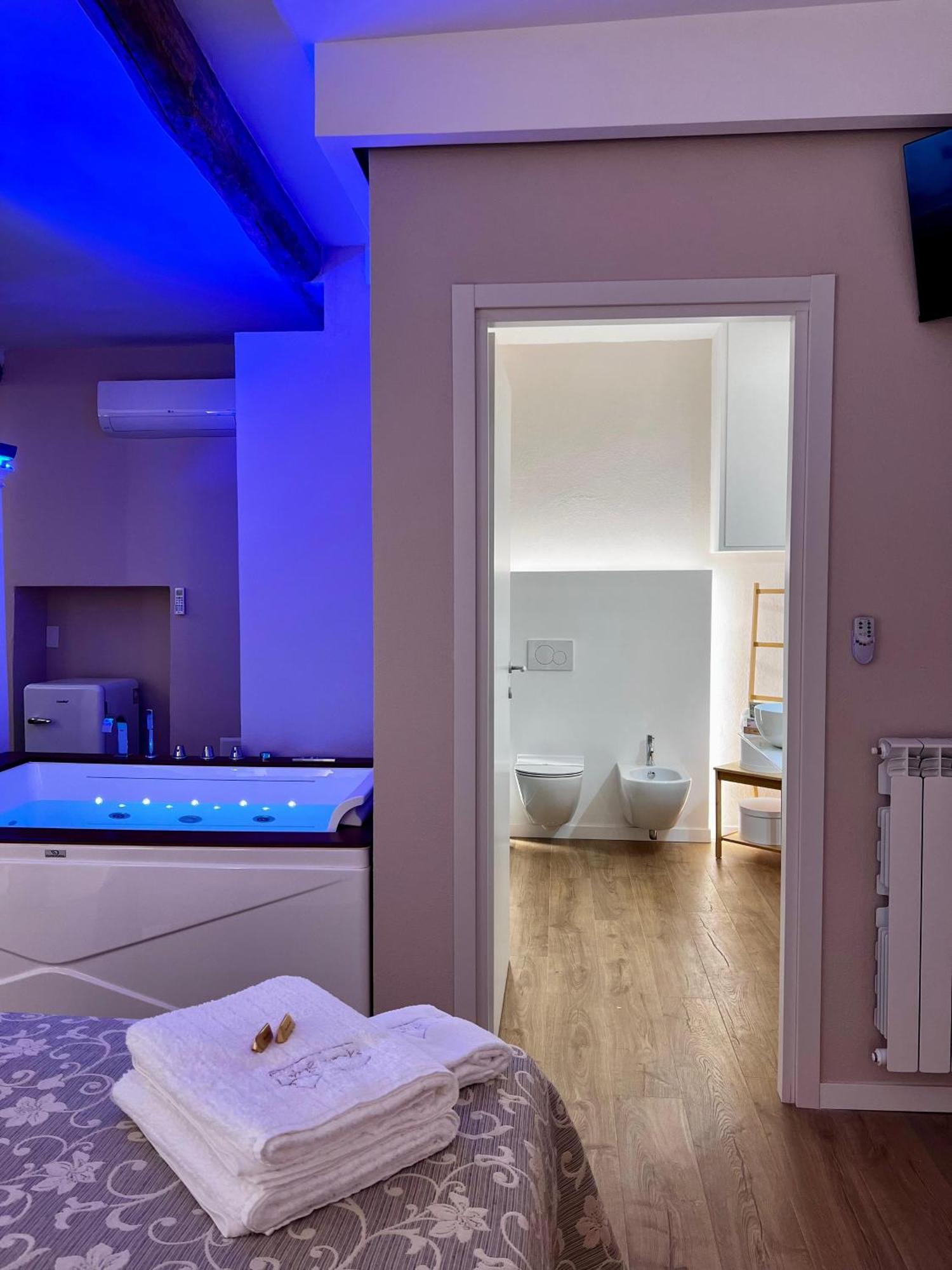 Elena'S Suite Sutri Extérieur photo