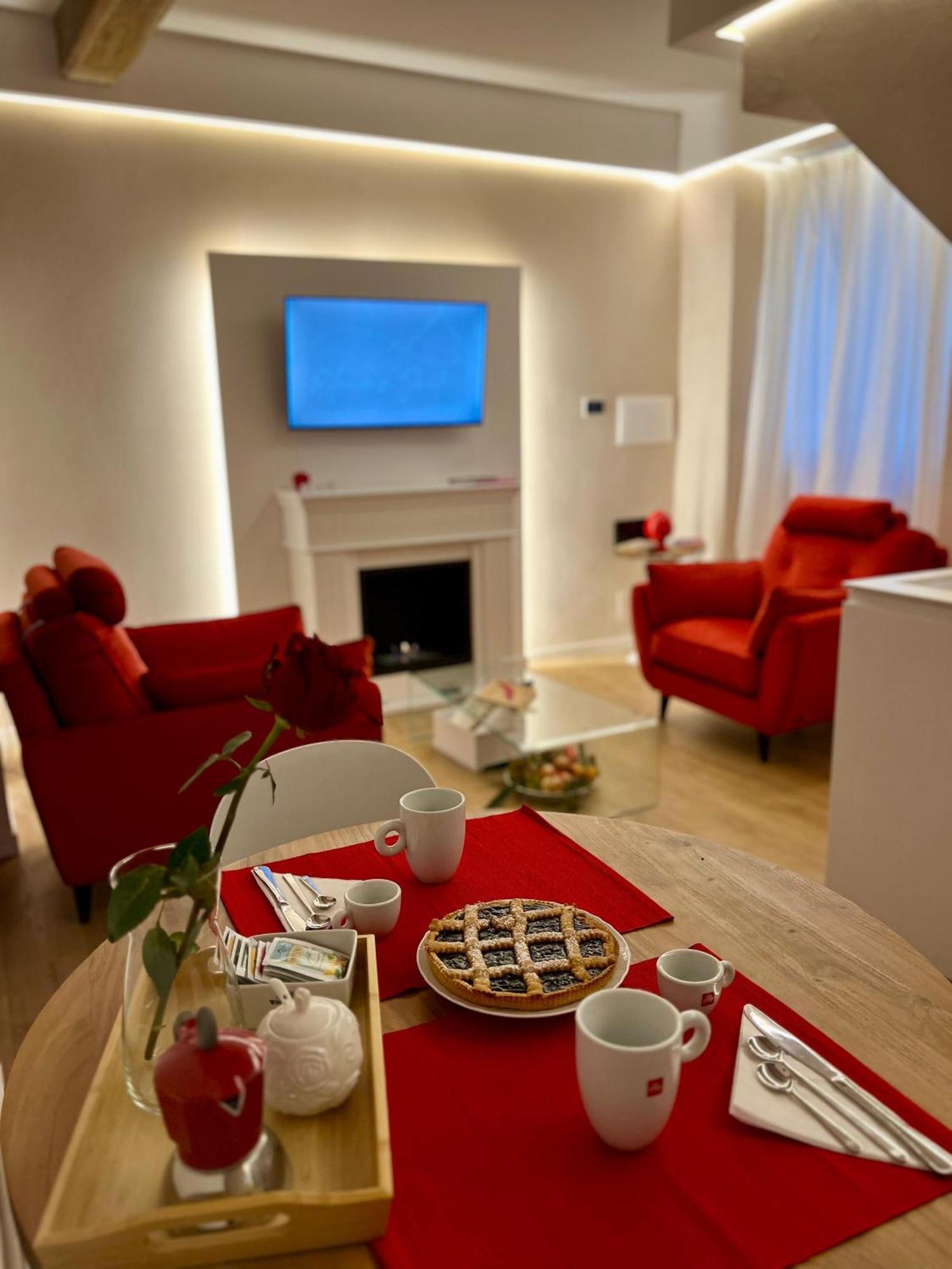 Elena'S Suite Sutri Extérieur photo